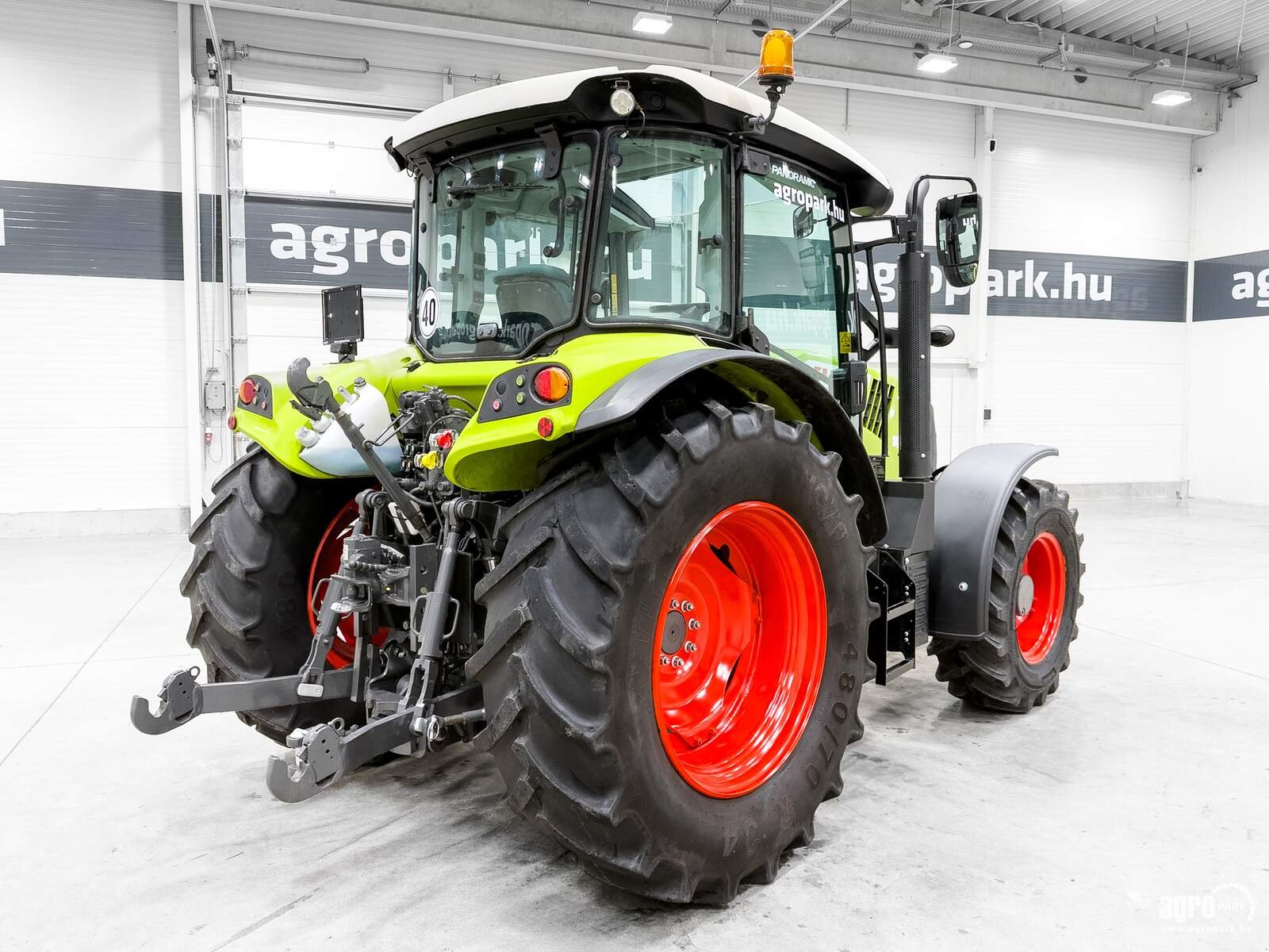 Traktor du type CLAAS Arion 420, Gebrauchtmaschine en Csengele (Photo 3)