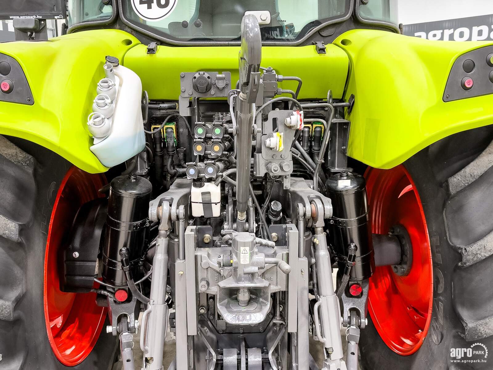 Traktor du type CLAAS Arion 420, Gebrauchtmaschine en Csengele (Photo 7)