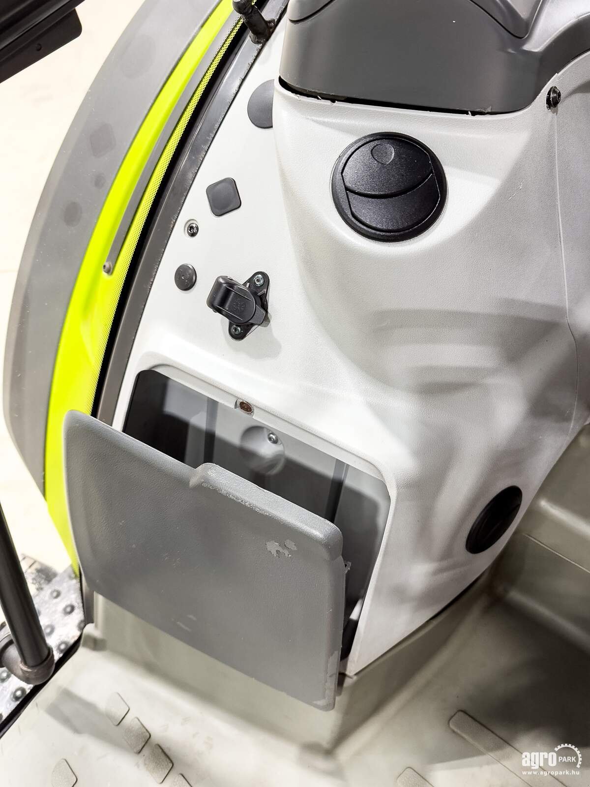 Traktor du type CLAAS Arion 420, Gebrauchtmaschine en Csengele (Photo 24)