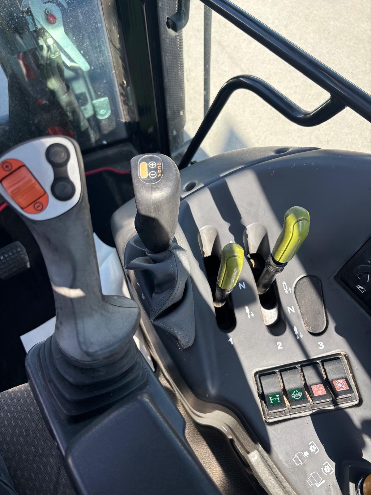 Traktor typu CLAAS Arion 420, Gebrauchtmaschine v Elixhausen (Obrázek 20)