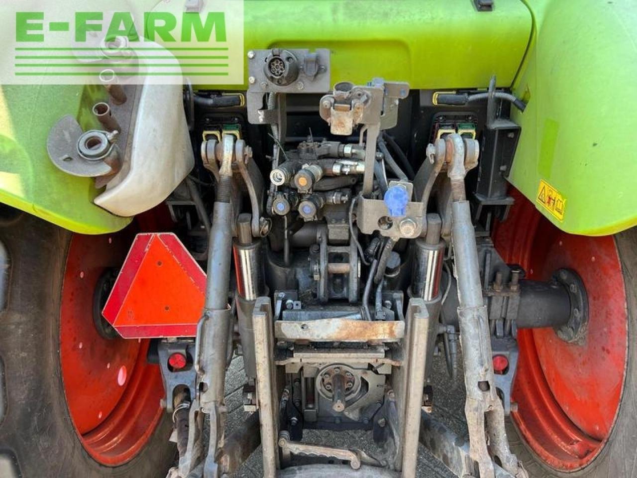 Traktor типа CLAAS arion 420, Gebrauchtmaschine в ag BROEKLAND (Фотография 11)
