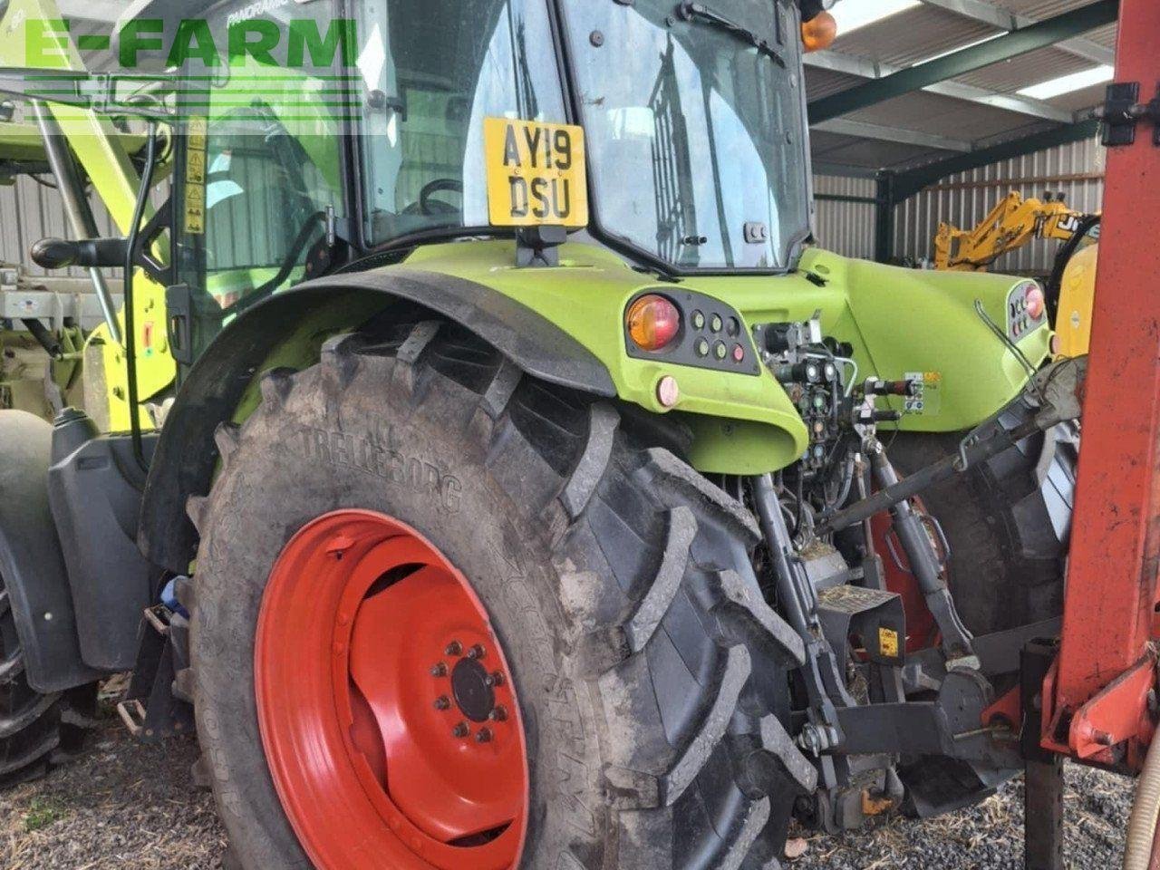 Traktor van het type CLAAS ARION 420, Gebrauchtmaschine in WARTON, CARNFORTH (Foto 2)