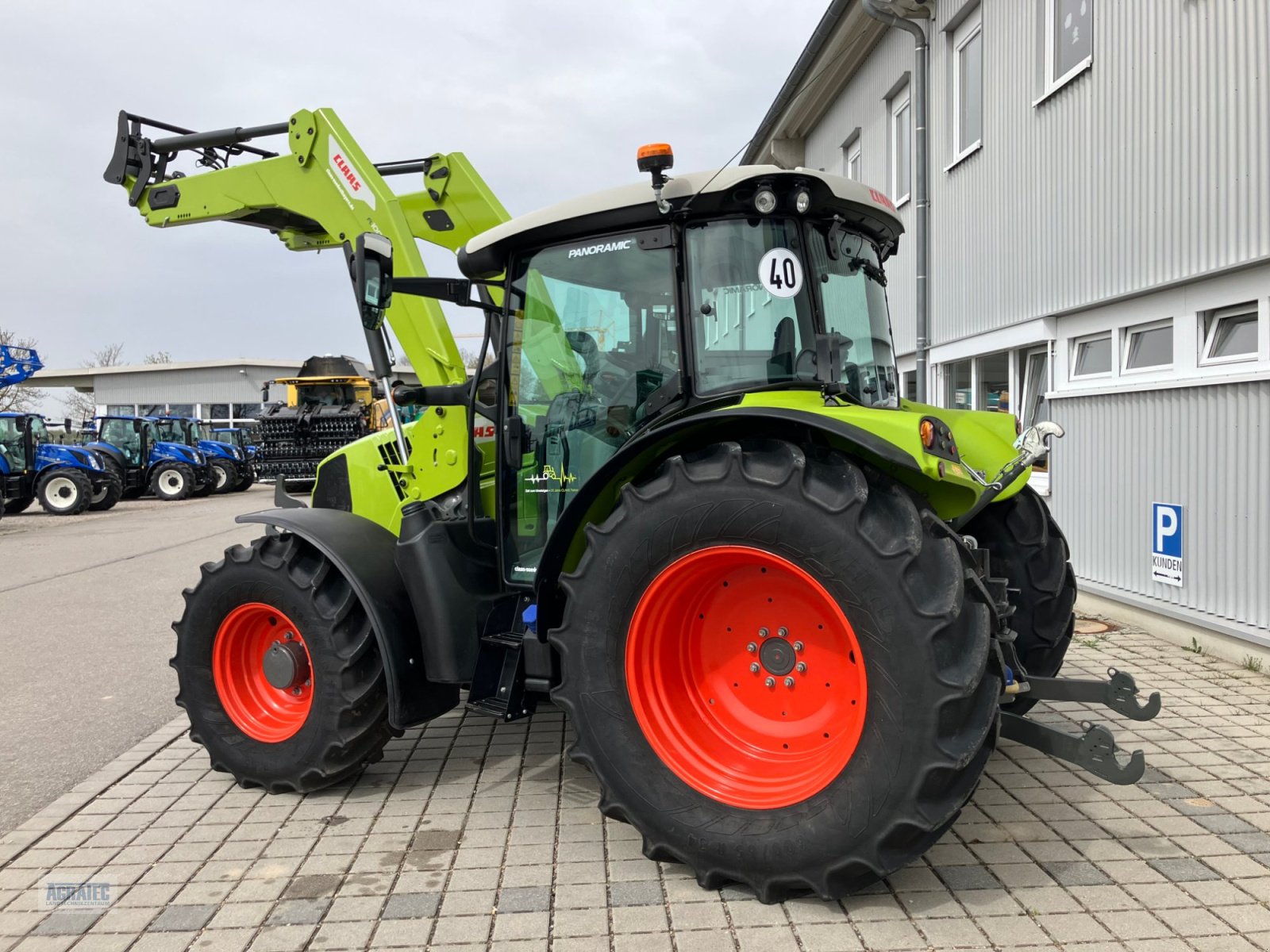 Traktor des Typs CLAAS Arion 420, Gebrauchtmaschine in Salching bei Straubing (Bild 11)