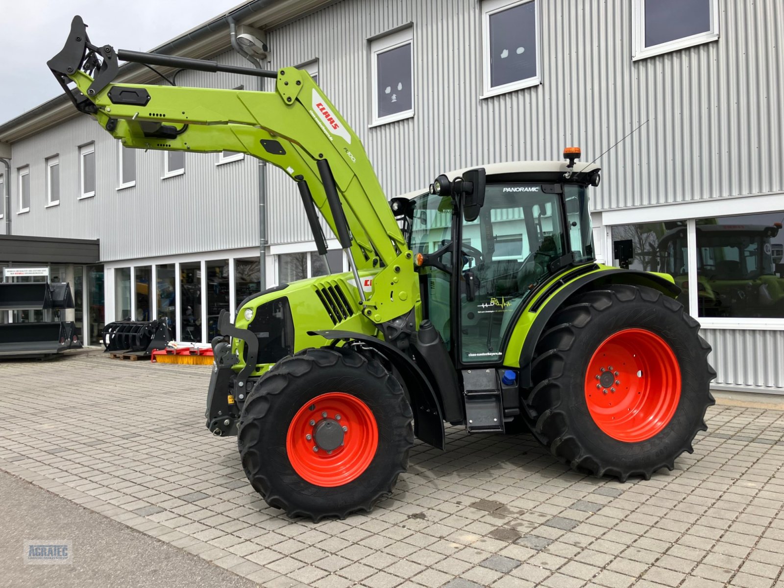 Traktor des Typs CLAAS Arion 420, Gebrauchtmaschine in Salching bei Straubing (Bild 13)