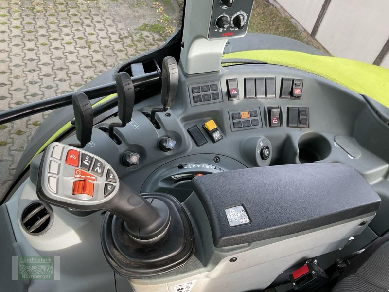 Traktor типа CLAAS Arion 420, Gebrauchtmaschine в Leubsdorf (Фотография 1)