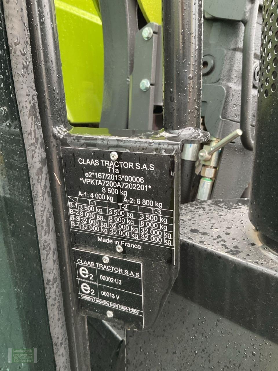 Traktor типа CLAAS Arion 420, Gebrauchtmaschine в Leubsdorf (Фотография 4)