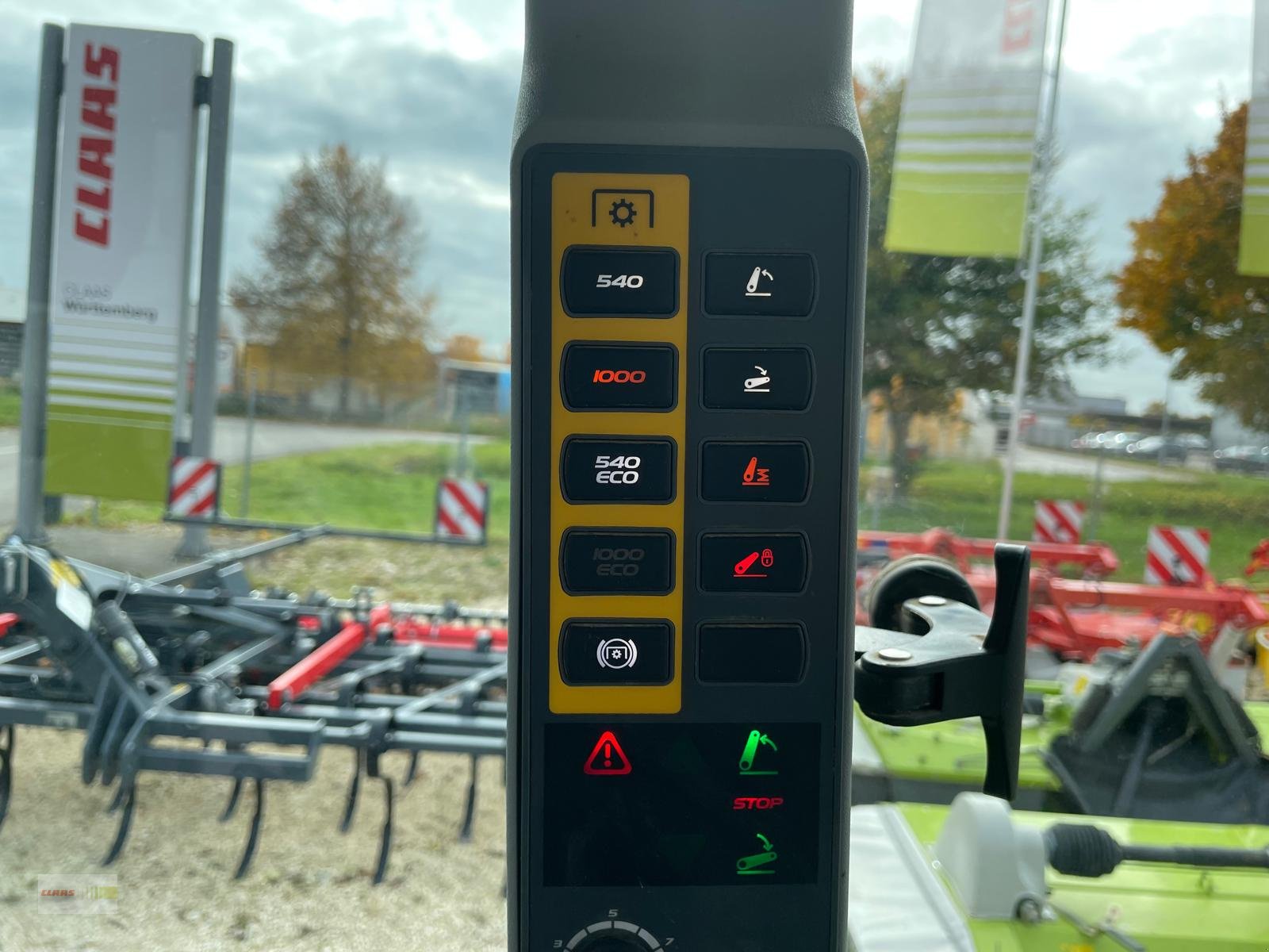 Traktor des Typs CLAAS Arion 420, Gebrauchtmaschine in Langenau (Bild 13)