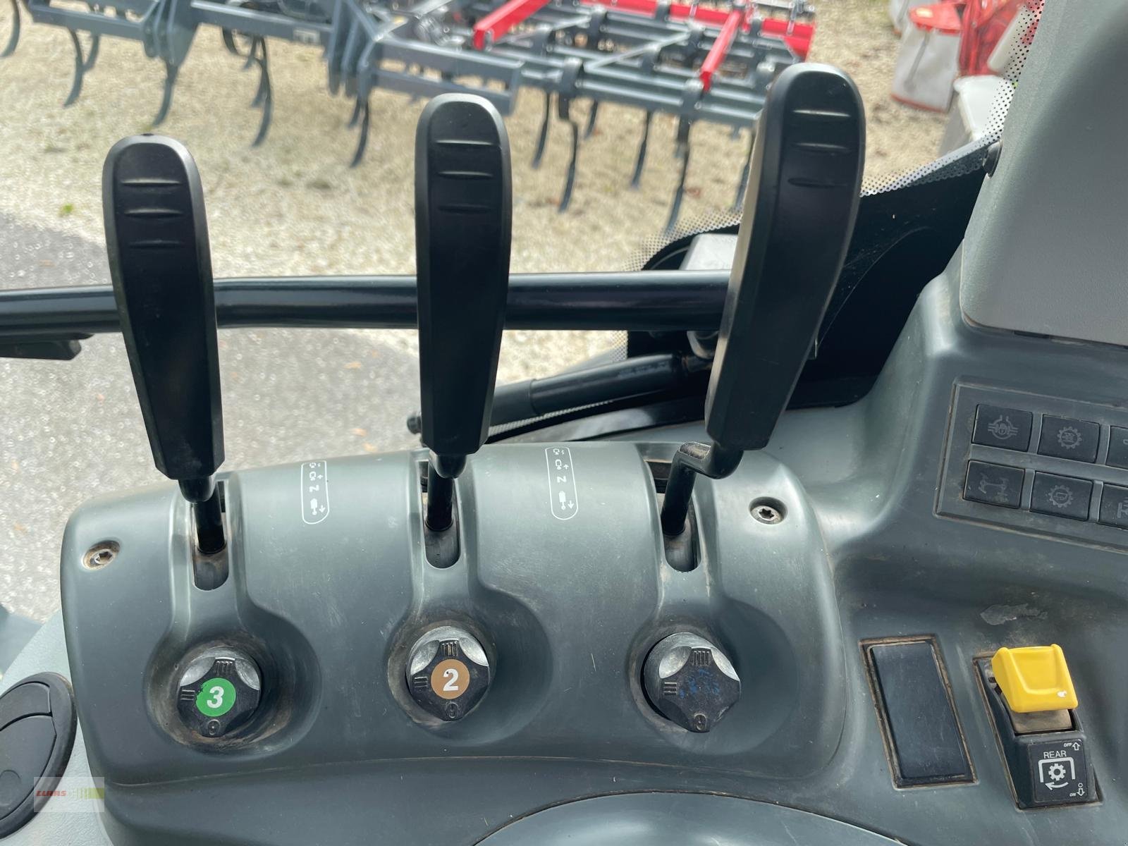 Traktor des Typs CLAAS Arion 420, Gebrauchtmaschine in Langenau (Bild 15)