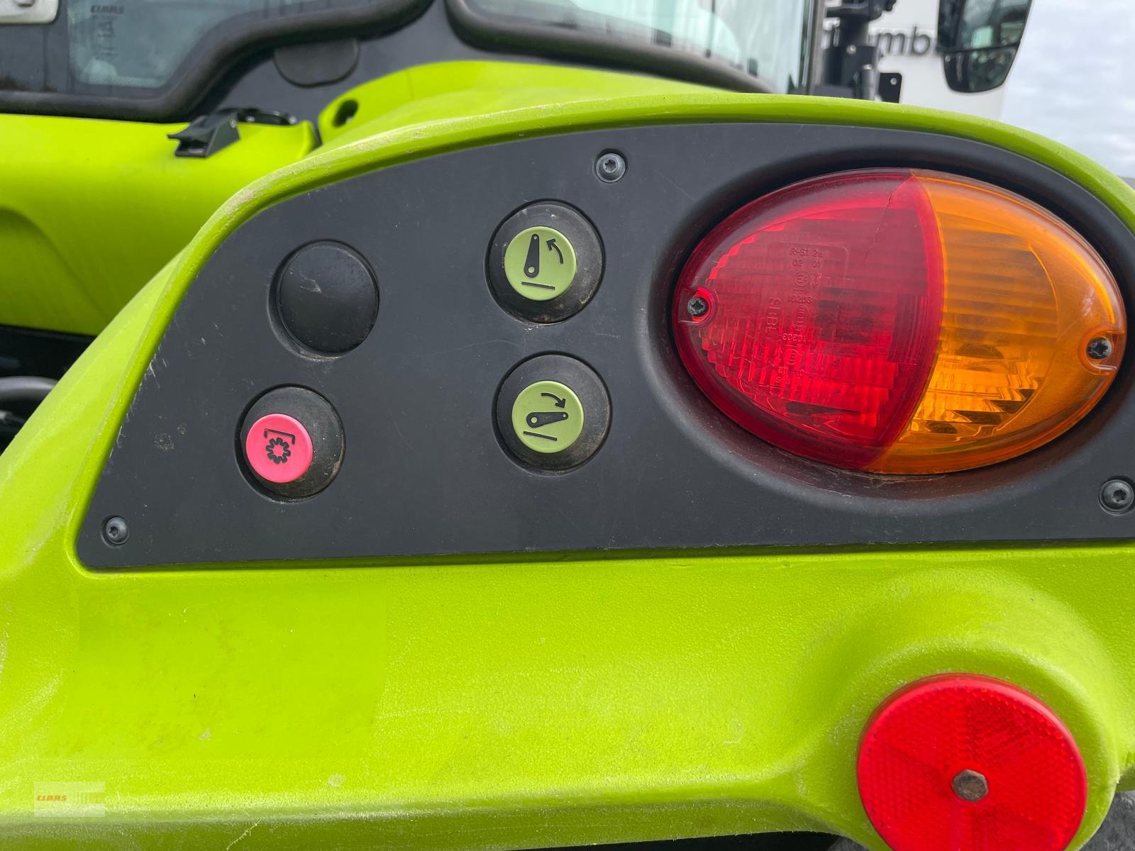 Traktor des Typs CLAAS Arion 420, Gebrauchtmaschine in Langenau (Bild 27)