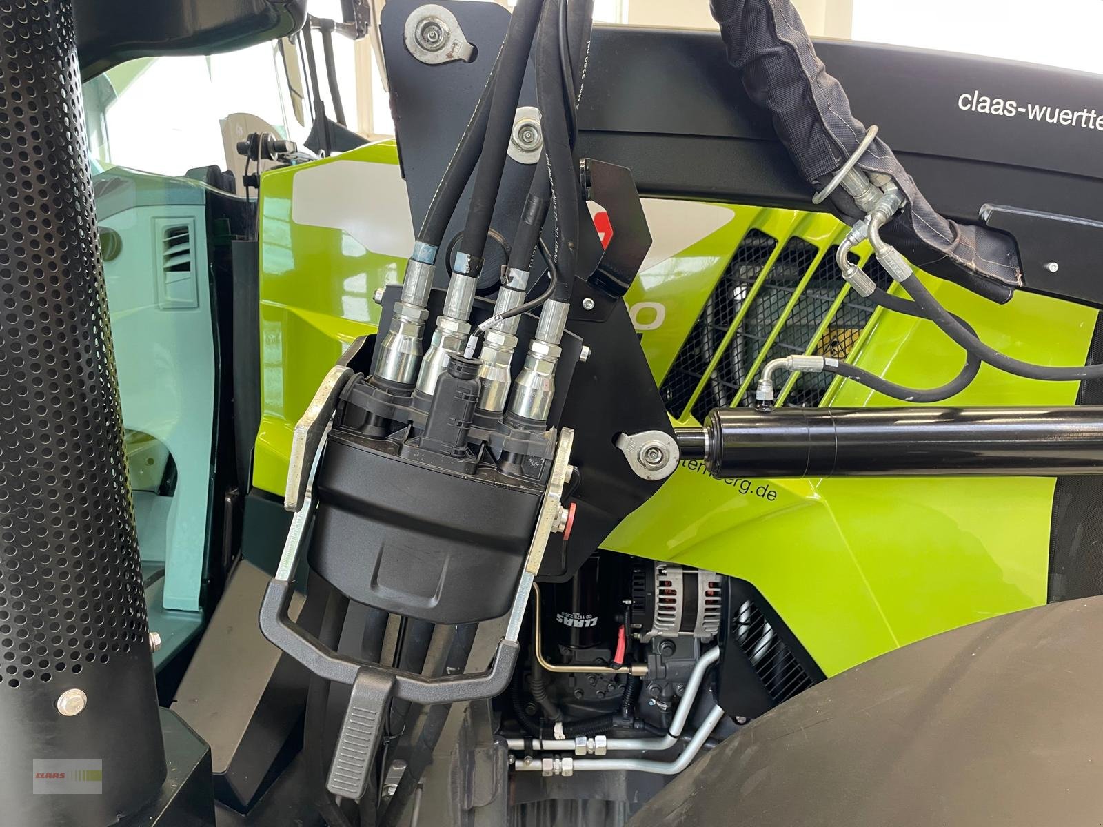 Traktor of the type CLAAS Arion 420, Gebrauchtmaschine in Langenau (Picture 22)