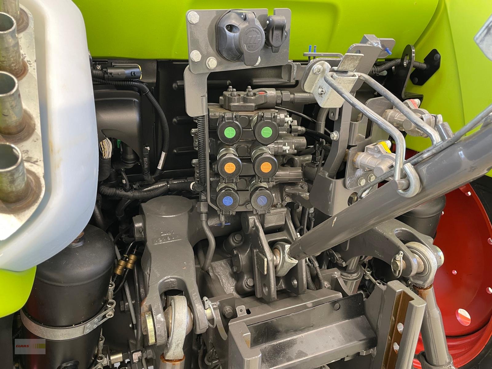 Traktor of the type CLAAS Arion 420, Gebrauchtmaschine in Langenau (Picture 27)