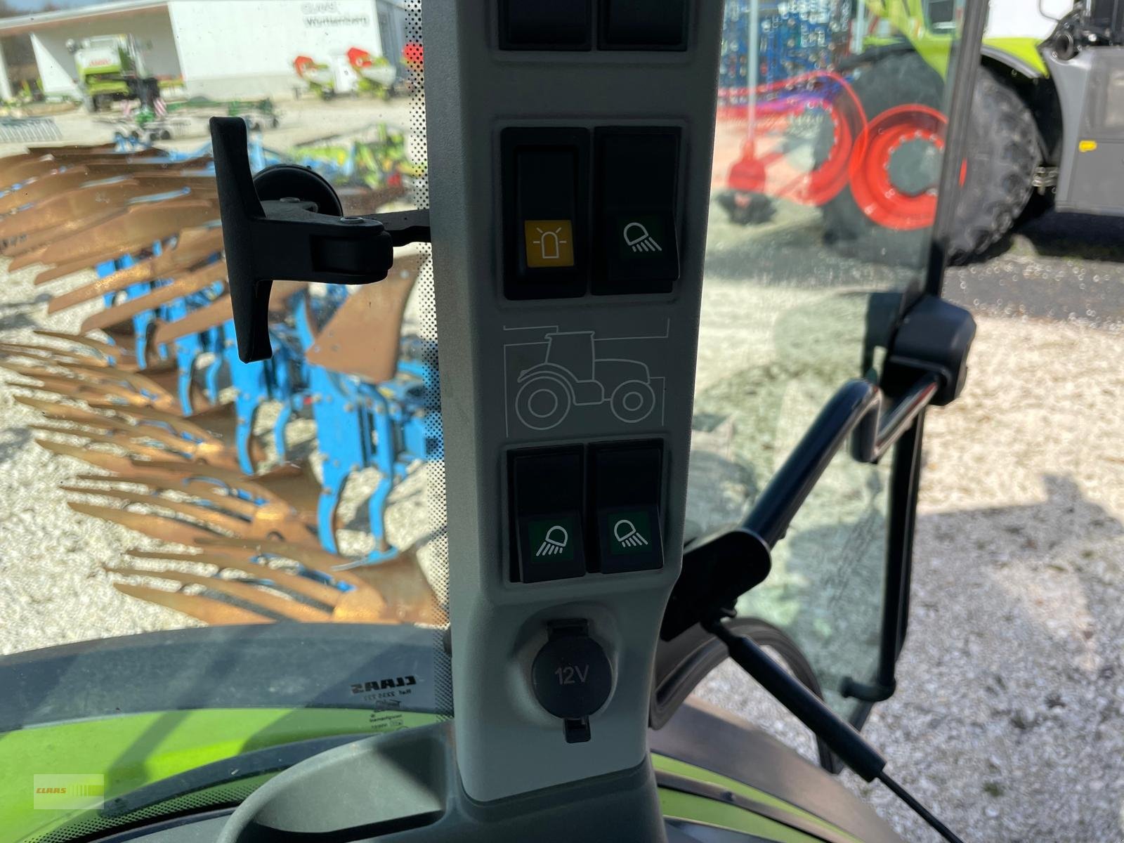 Traktor del tipo CLAAS Arion 420, Gebrauchtmaschine en Langenau (Imagen 4)