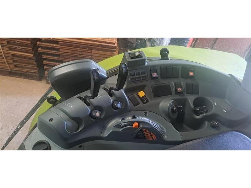Traktor typu CLAAS ARION 420M, Gebrauchtmaschine v CHAUMONT (Obrázok 3)