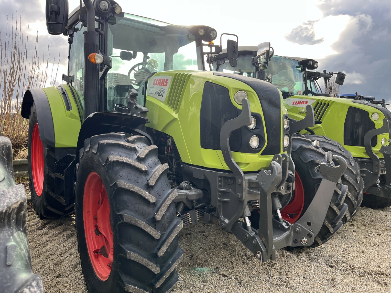 Traktor типа CLAAS ARION 430 CIS +, Gebrauchtmaschine в PONTIVY (Фотография 2)