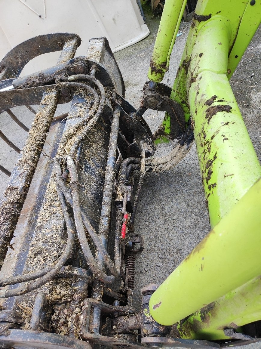 Traktor van het type CLAAS ARION 430 CIS, Gebrauchtmaschine in Combourg (Foto 4)