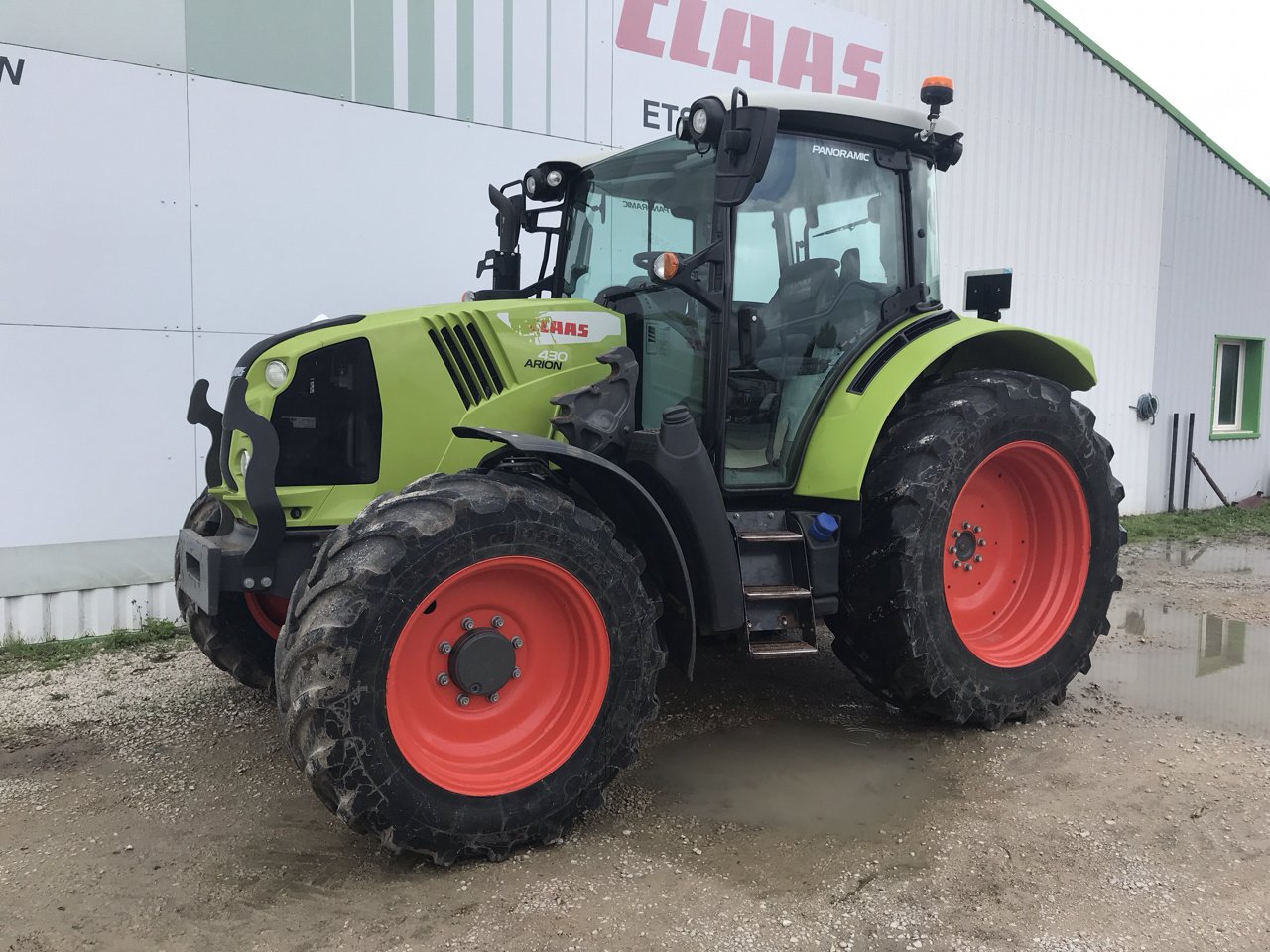 Traktor van het type CLAAS ARION 430 CIS, Gebrauchtmaschine in MORLHON LE HAUT (Foto 3)