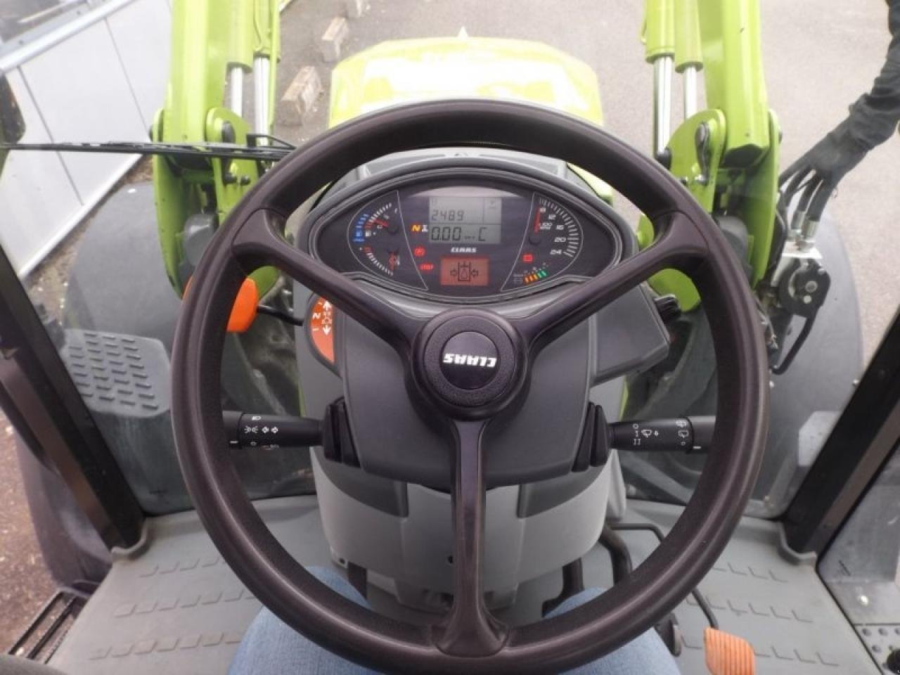 Traktor del tipo CLAAS arion 430 mr business, Gebrauchtmaschine In SAULZET (Immagine 9)