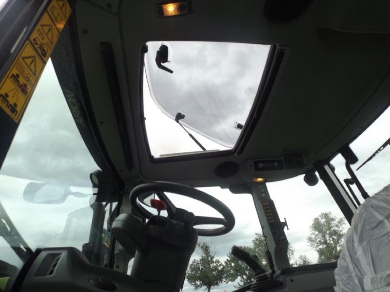 Traktor del tipo CLAAS arion 430 mr business, Gebrauchtmaschine In SAULZET (Immagine 10)