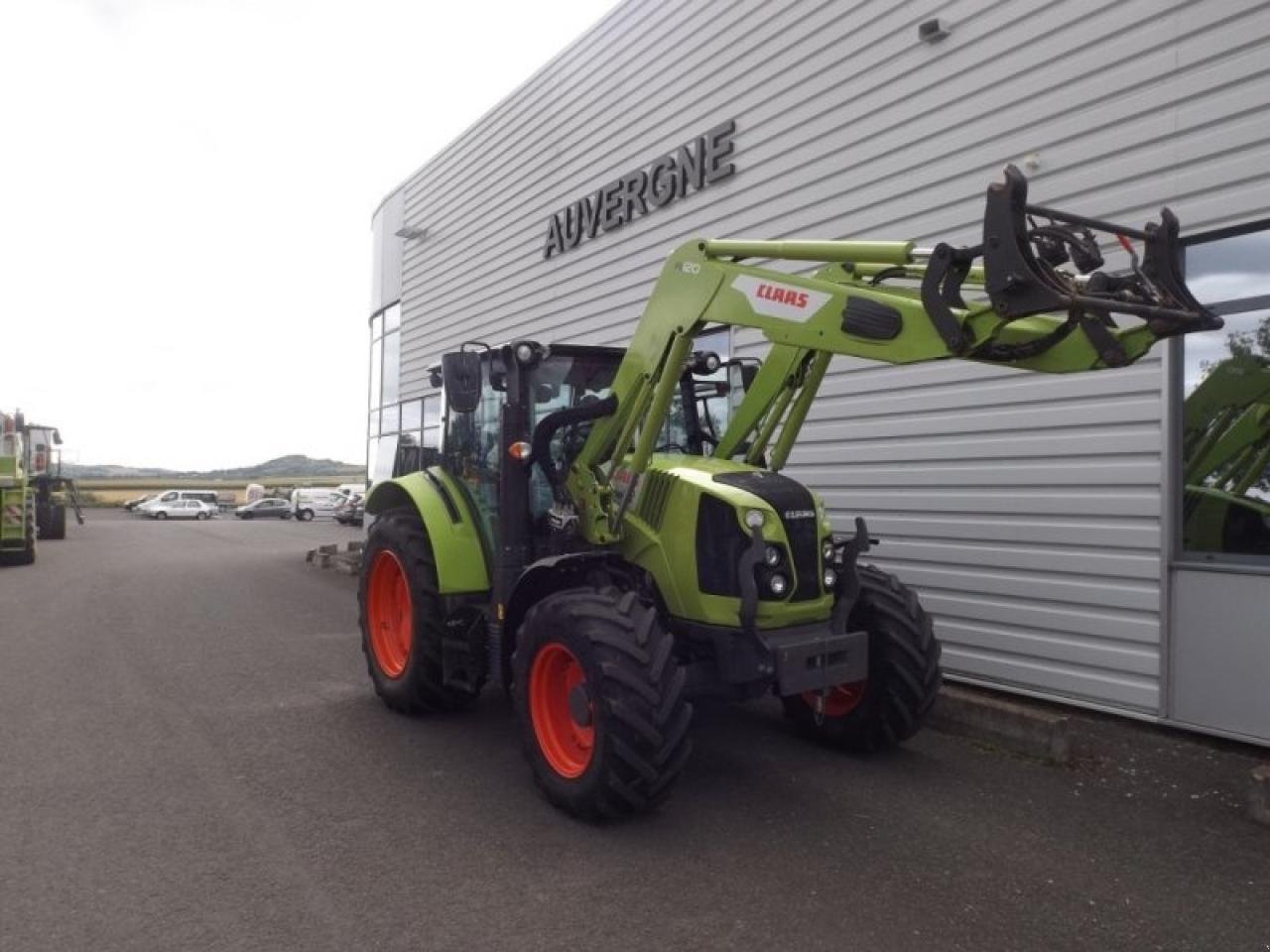 Traktor del tipo CLAAS arion 430 mr business, Gebrauchtmaschine en SAULZET (Imagen 4)