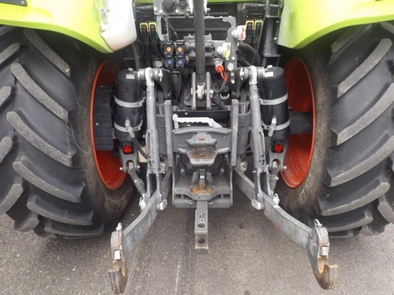 Traktor del tipo CLAAS arion 430 mr business, Gebrauchtmaschine en SAULZET (Imagen 8)