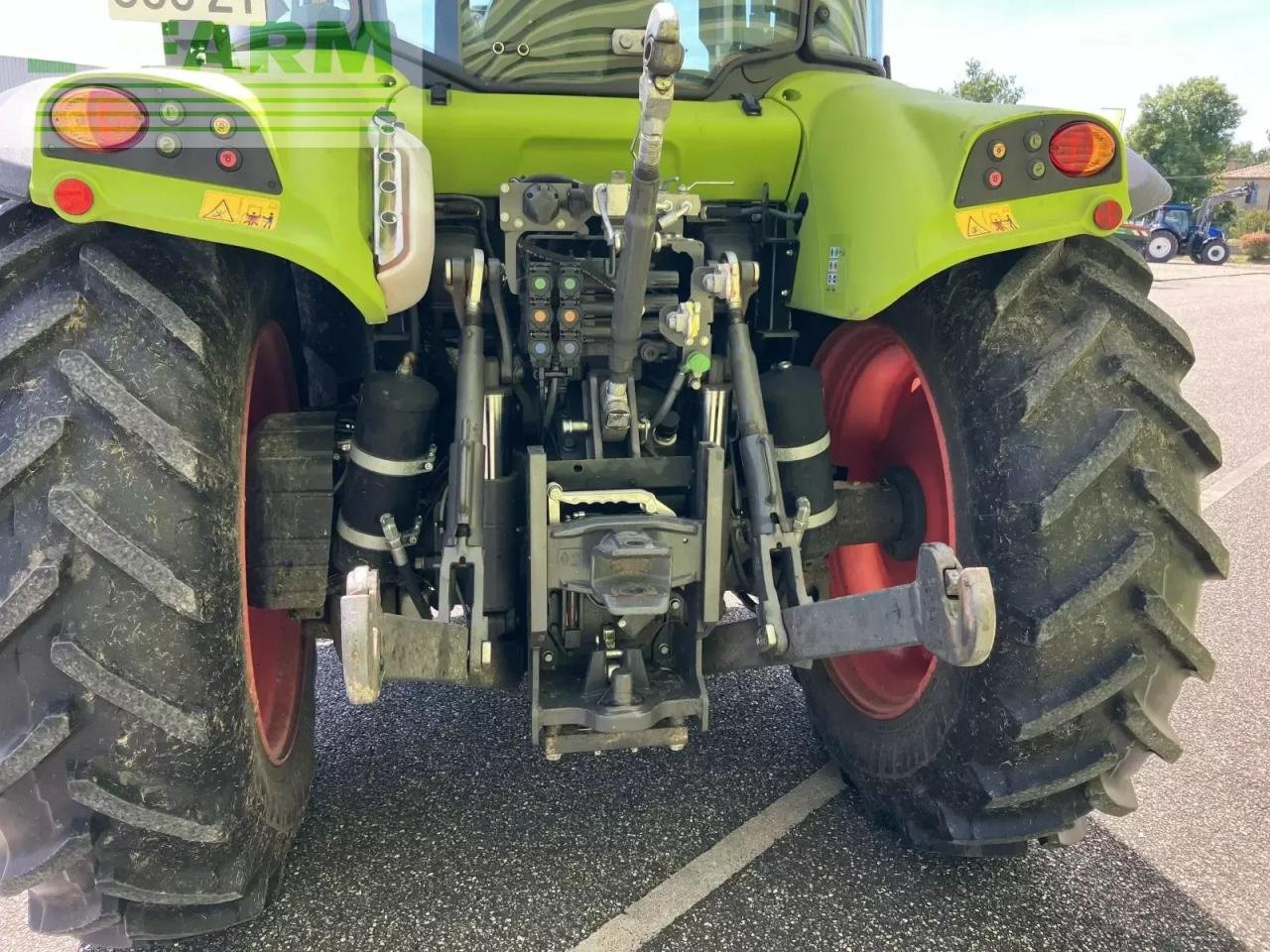 Traktor типа CLAAS arion 430 panoramic + batis mx, Gebrauchtmaschine в AILLAS (33 - GIRONDE) (Фотография 3)