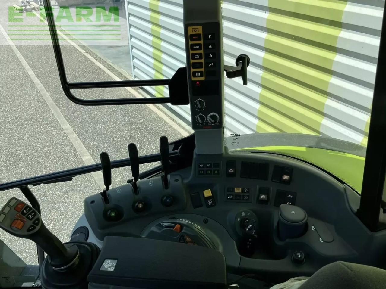 Traktor типа CLAAS arion 430 panoramic + batis mx, Gebrauchtmaschine в AILLAS (33 - GIRONDE) (Фотография 7)