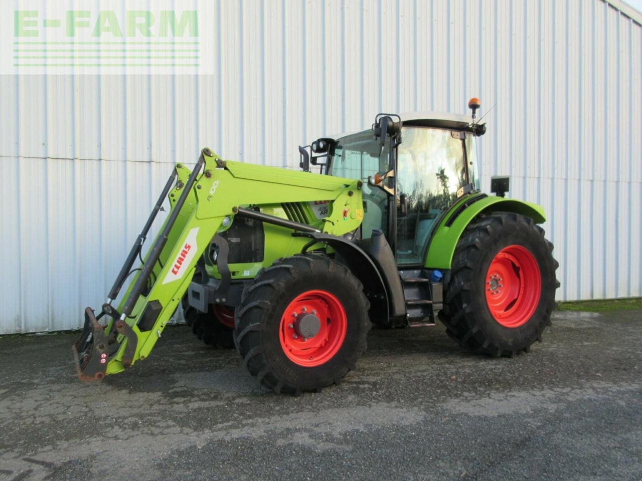 Traktor des Typs CLAAS arion 430 panoramic + fl 100 c, Gebrauchtmaschine in PLOUIGNEAU (Bild 1)