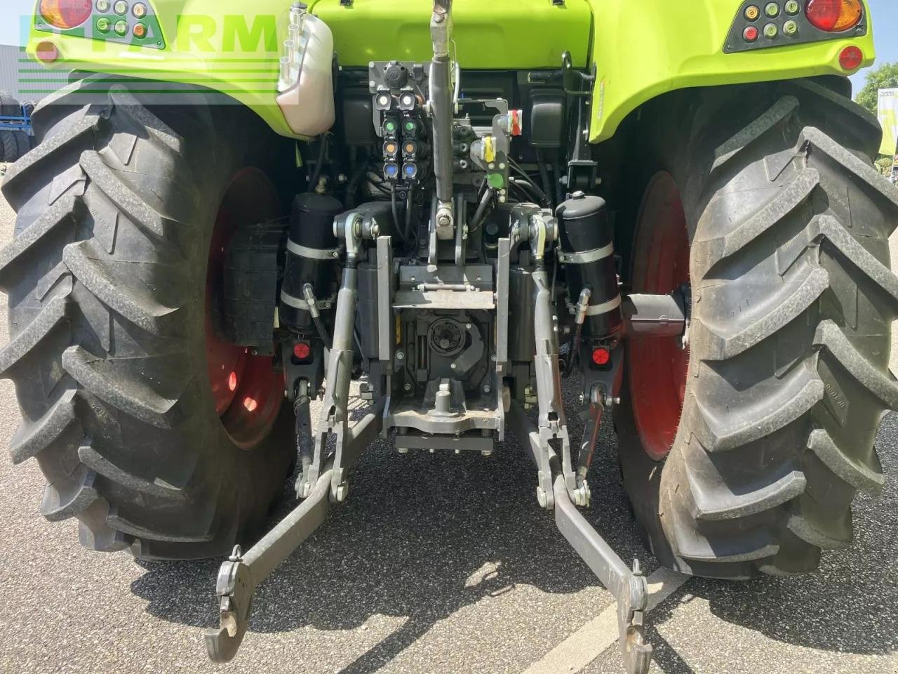Traktor типа CLAAS arion 430 panoramic + fl 100 c, Gebrauchtmaschine в AILLAS (33 - GIRONDE) (Фотография 3)