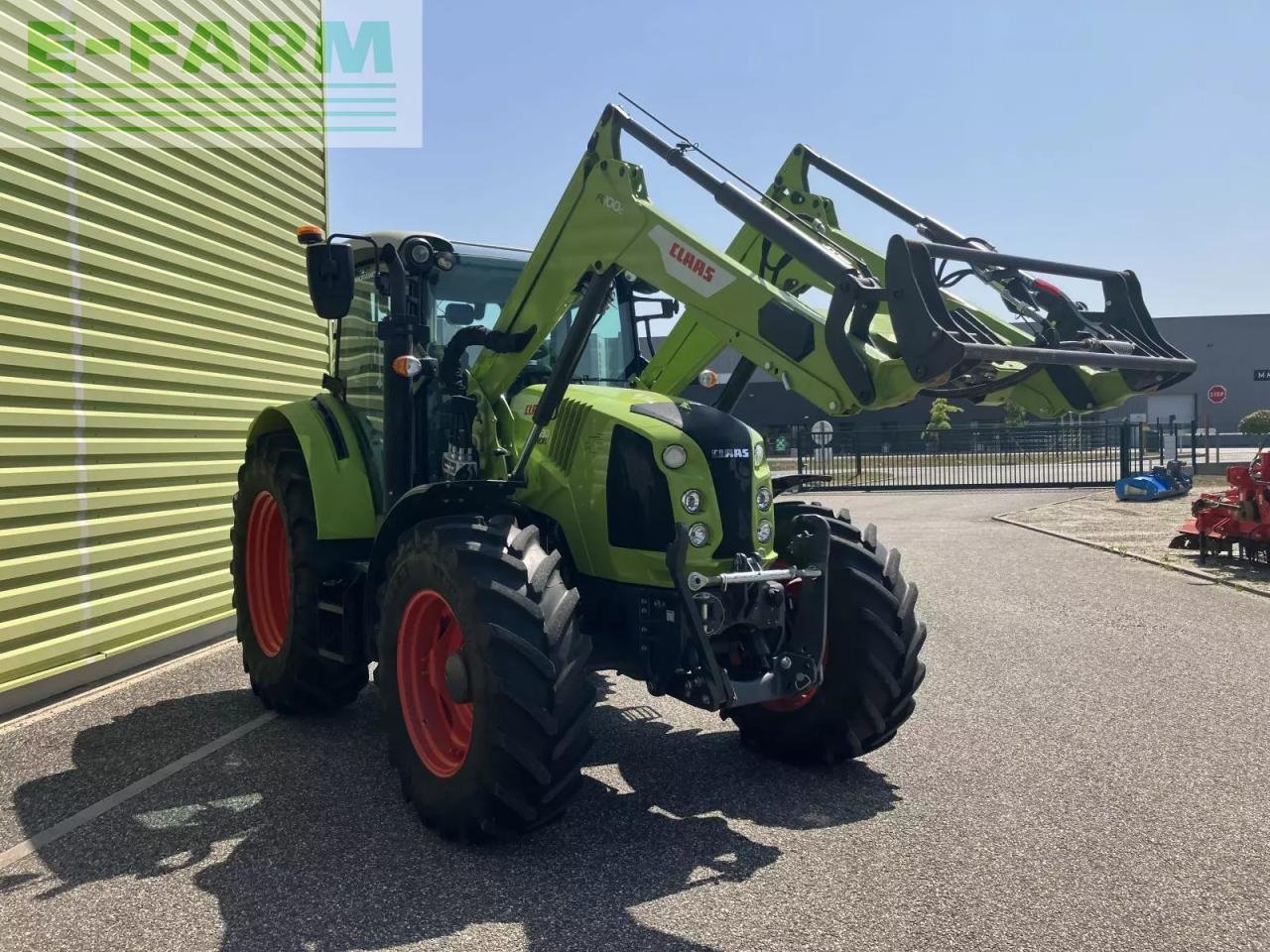 Traktor типа CLAAS arion 430 panoramic + fl 100 c, Gebrauchtmaschine в AILLAS (33 - GIRONDE) (Фотография 7)