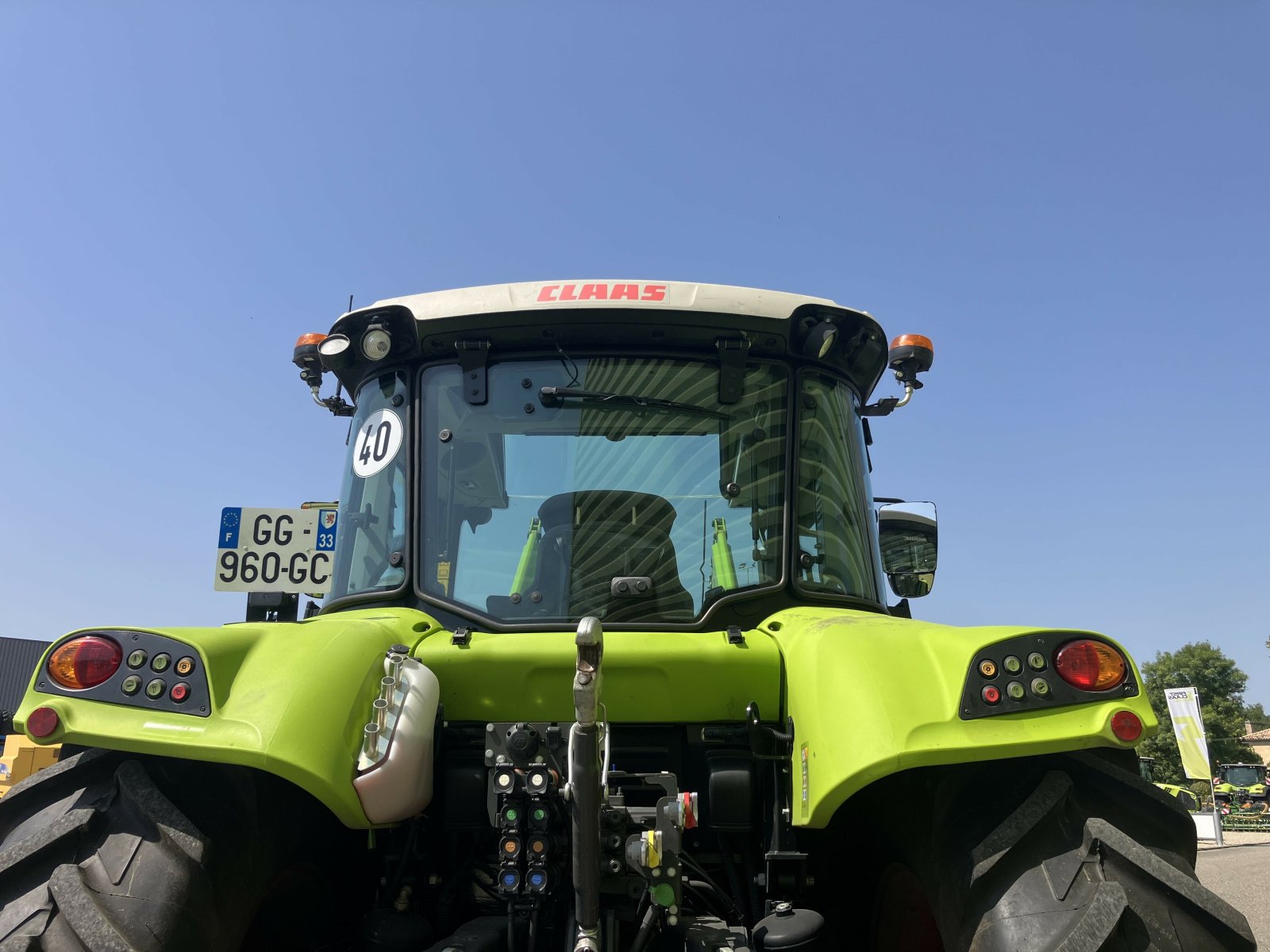 Traktor van het type CLAAS ARION 430 PANORAMIC + FL 100 C, Gebrauchtmaschine in AILLAS (Foto 4)