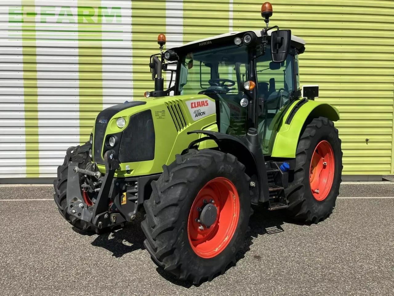 Traktor del tipo CLAAS arion 430 proactiv, Gebrauchtmaschine en AILLAS (33 - GIRONDE) (Imagen 1)