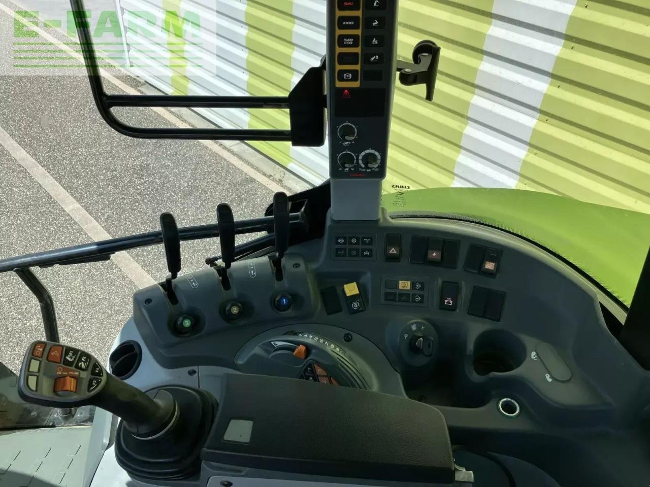 Traktor del tipo CLAAS arion 430 proactiv, Gebrauchtmaschine en AILLAS (33 - GIRONDE) (Imagen 8)