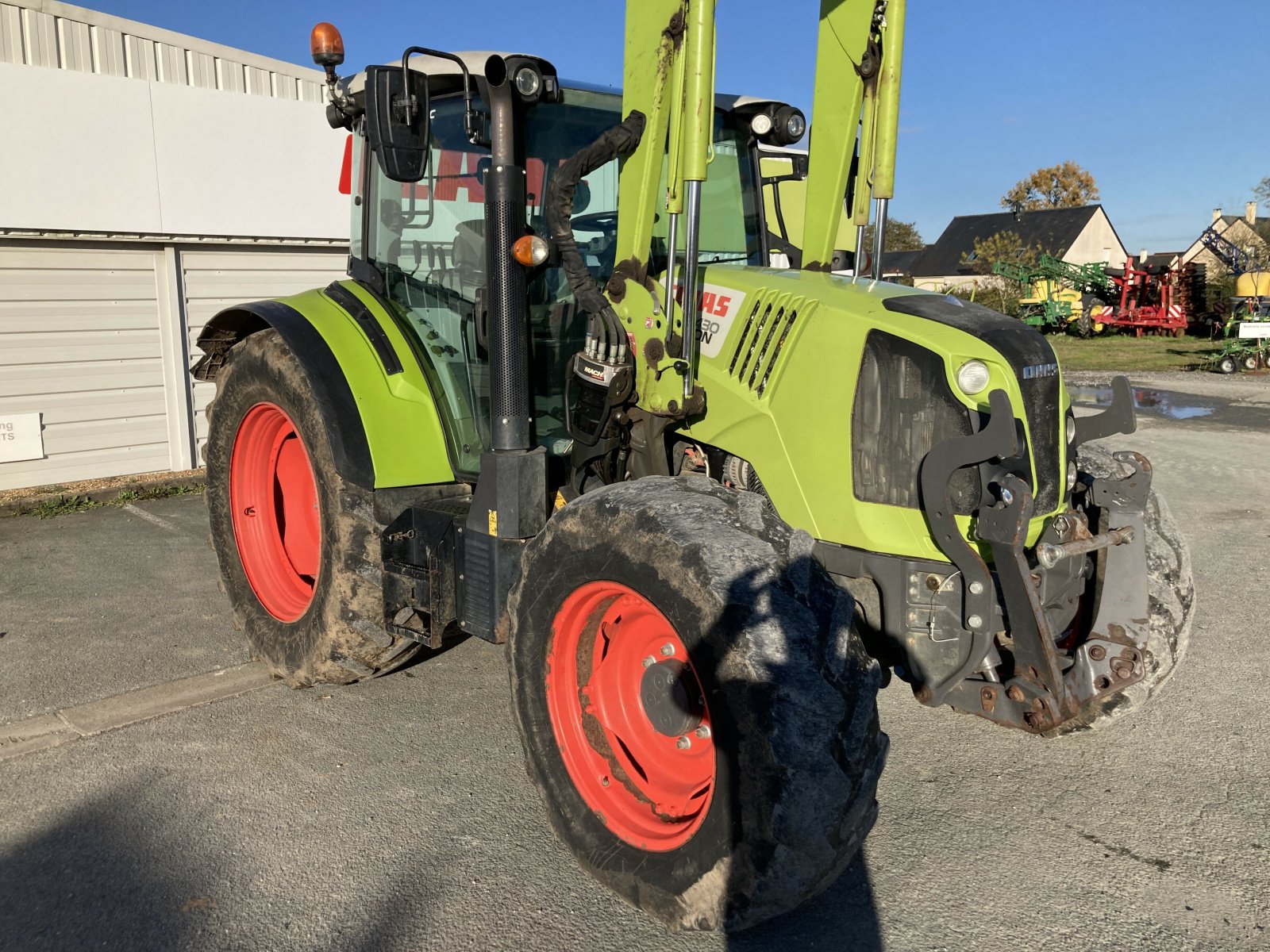 Traktor του τύπου CLAAS ARION 430 SUR MESURE, Gebrauchtmaschine σε ST CLEMENT DE LA PLACE (Φωτογραφία 8)