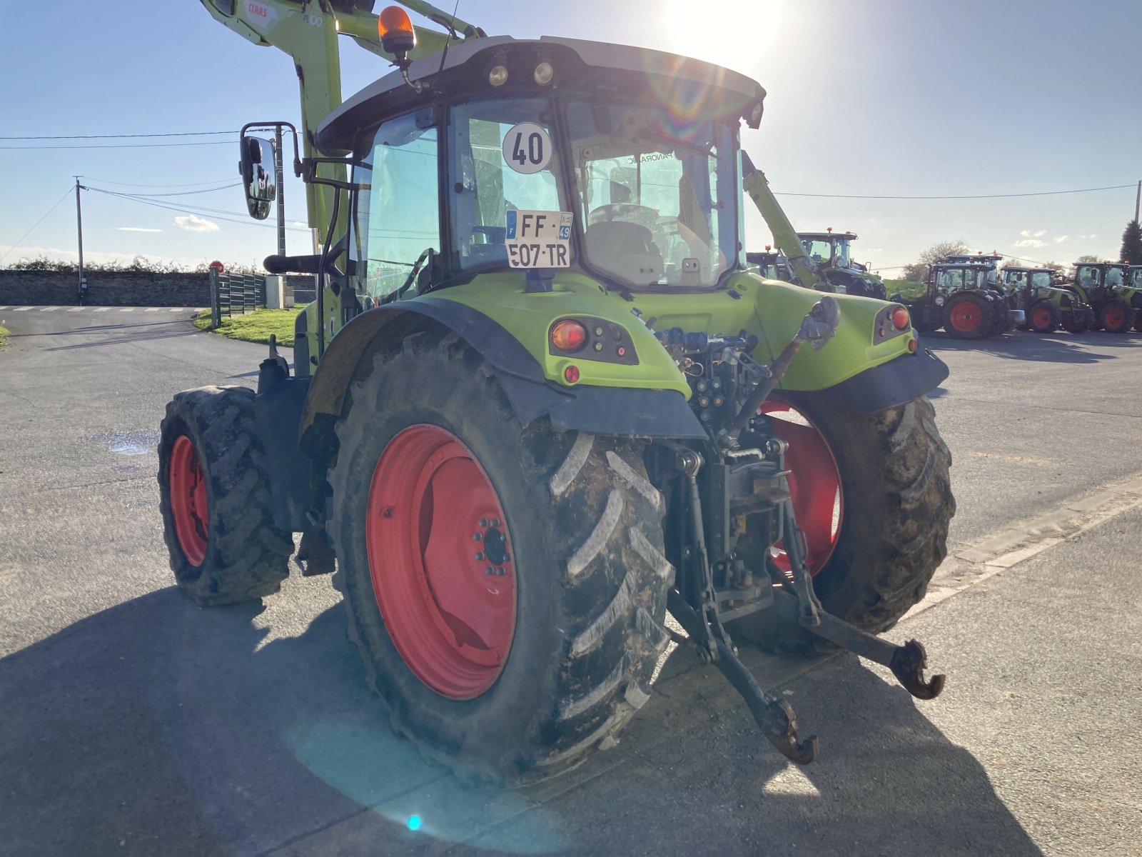 Traktor του τύπου CLAAS ARION 430 SUR MESURE, Gebrauchtmaschine σε ST CLEMENT DE LA PLACE (Φωτογραφία 3)