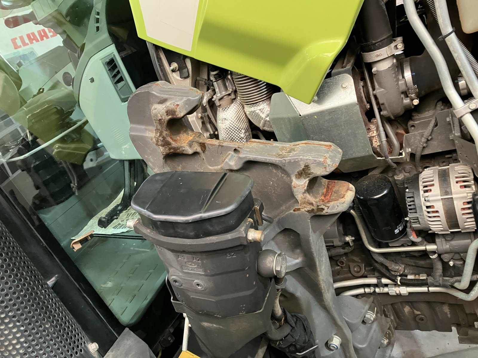 Traktor типа CLAAS ARION 430 SUR MESURE, Gebrauchtmaschine в NOGENT (Фотография 5)