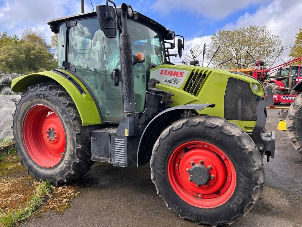 Traktor des Typs CLAAS ARION 430, Gebrauchtmaschine in JOSSELIN (Bild 2)