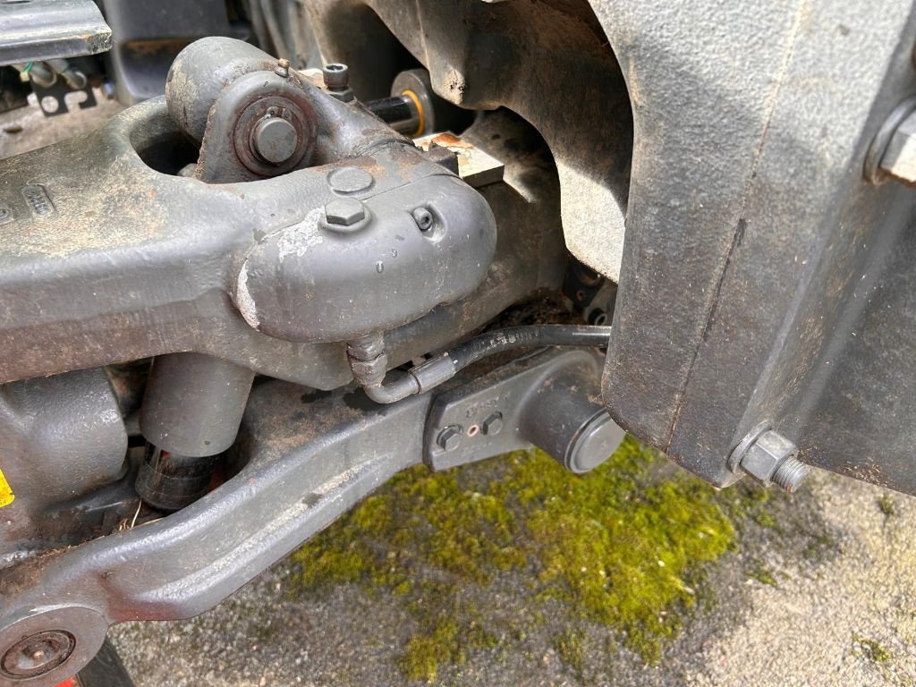 Traktor des Typs CLAAS ARION 430, Gebrauchtmaschine in JOSSELIN (Bild 5)