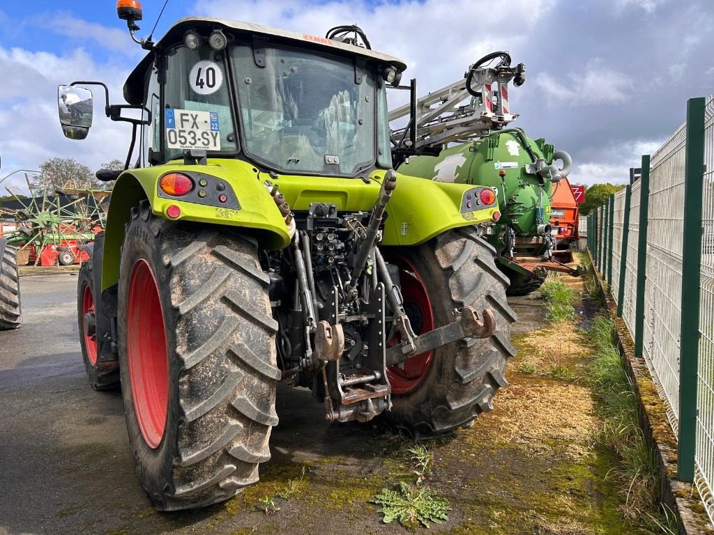 Traktor des Typs CLAAS ARION 430, Gebrauchtmaschine in JOSSELIN (Bild 3)