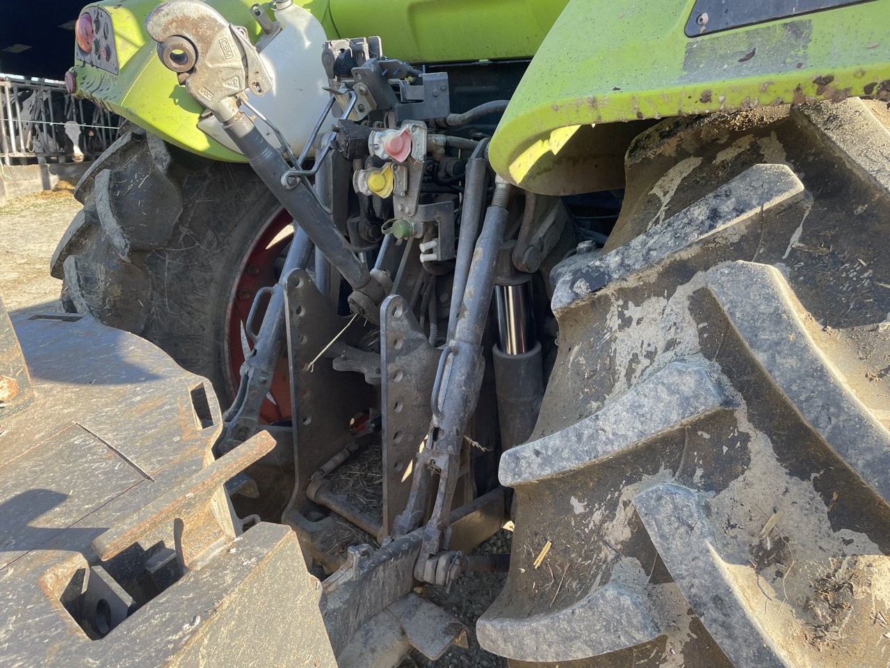 Traktor του τύπου CLAAS ARION 430, Gebrauchtmaschine σε LA ROCHE JAUDY (Φωτογραφία 2)