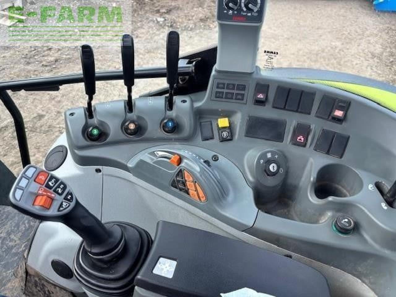 Traktor typu CLAAS ARION 430, Gebrauchtmaschine v CUPAR (Obrázek 5)