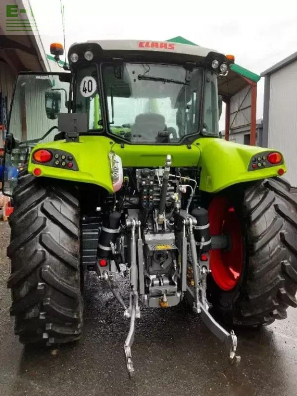 Traktor типа CLAAS arion 430, Gebrauchtmaschine в SAINTE-GENEVIÈVE-SUR-ARGENCE (Фотография 3)