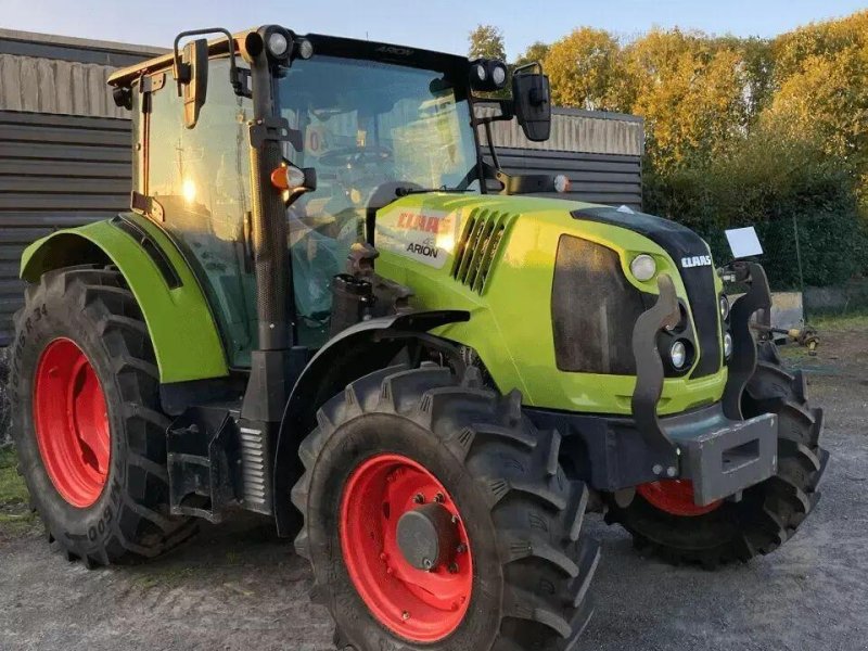 Traktor типа CLAAS arion 430, Gebrauchtmaschine в PLOUIGNEAU
