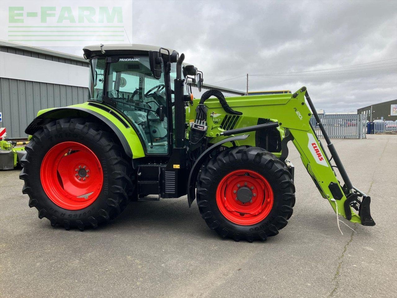 Traktor του τύπου CLAAS ARION 430, Gebrauchtmaschine σε SUFFOLK (Φωτογραφία 4)