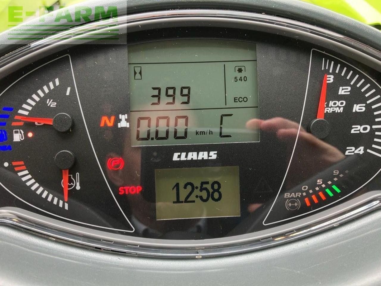 Traktor του τύπου CLAAS ARION 430, Gebrauchtmaschine σε SUFFOLK (Φωτογραφία 10)
