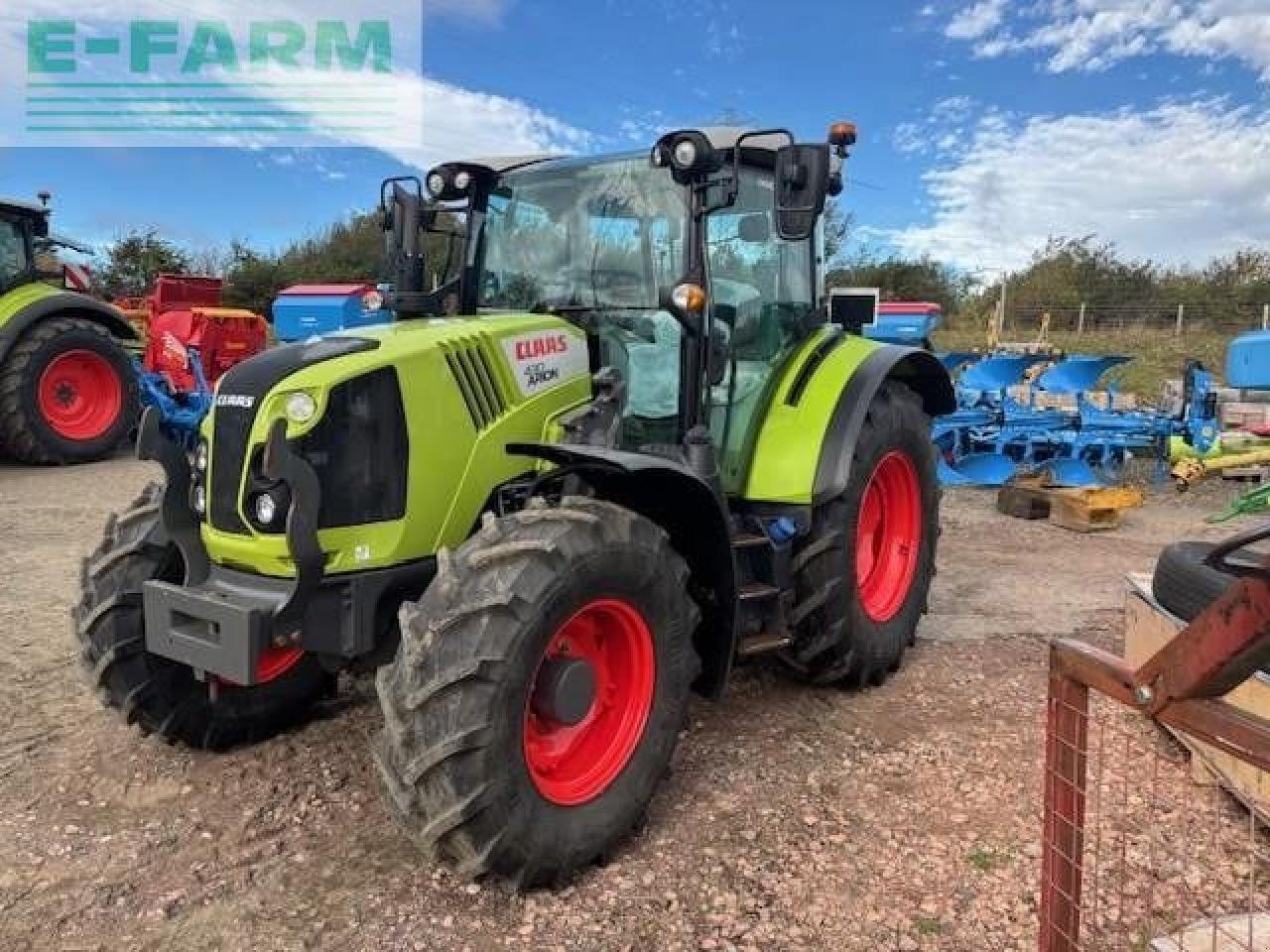 Traktor типа CLAAS ARION 430, Gebrauchtmaschine в CUPAR (Фотография 3)