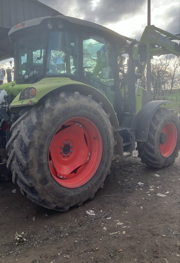 Traktor du type CLAAS ARION 430, Gebrauchtmaschine en MORLHON LE HAUT (Photo 3)