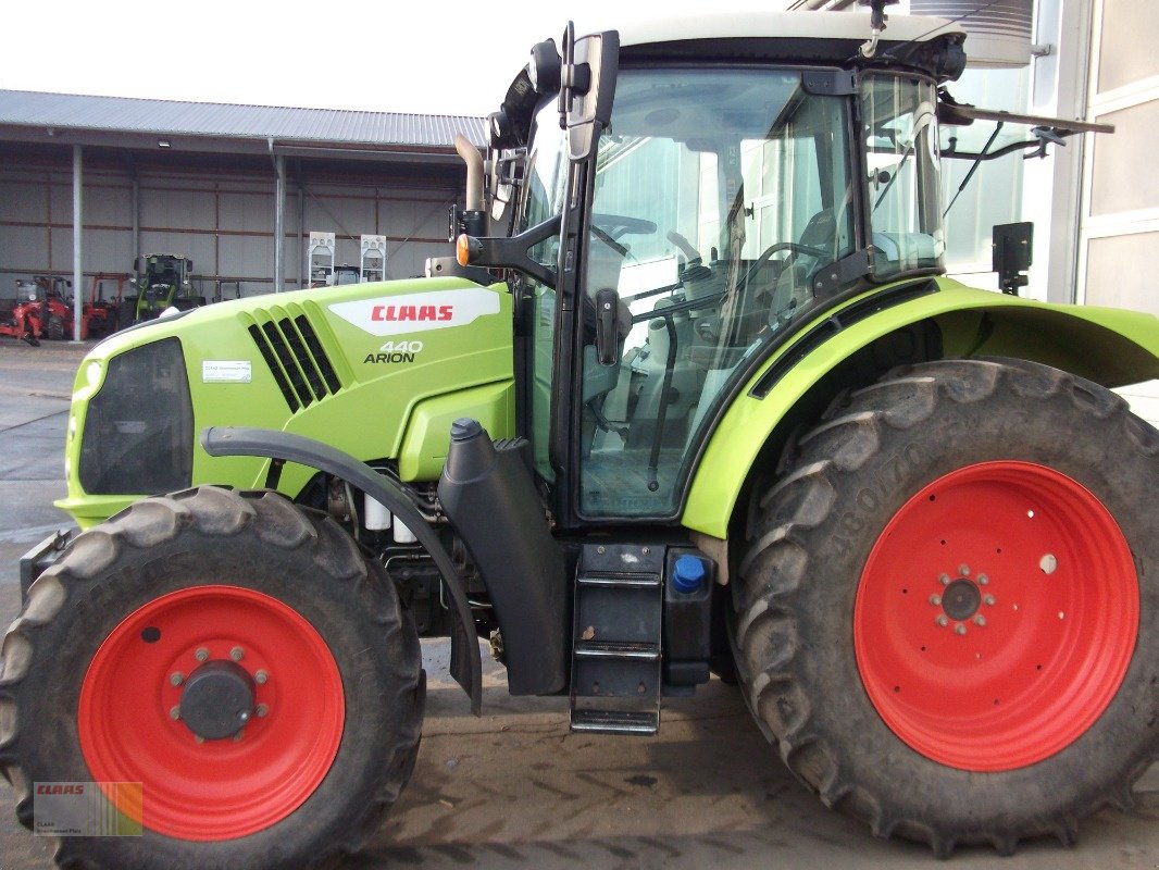 Traktor des Typs CLAAS Arion 440 Advanced, Gebrauchtmaschine in Reinheim (Bild 1)