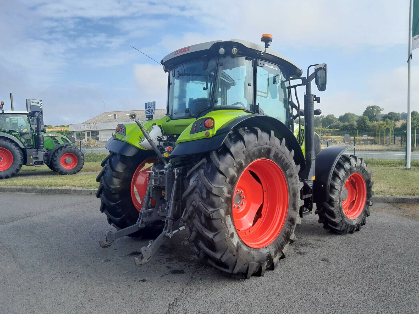 Traktor a típus CLAAS ARION 440 CIS PANORAMIC, Gebrauchtmaschine ekkor: Charnay-lès-macon (Kép 2)