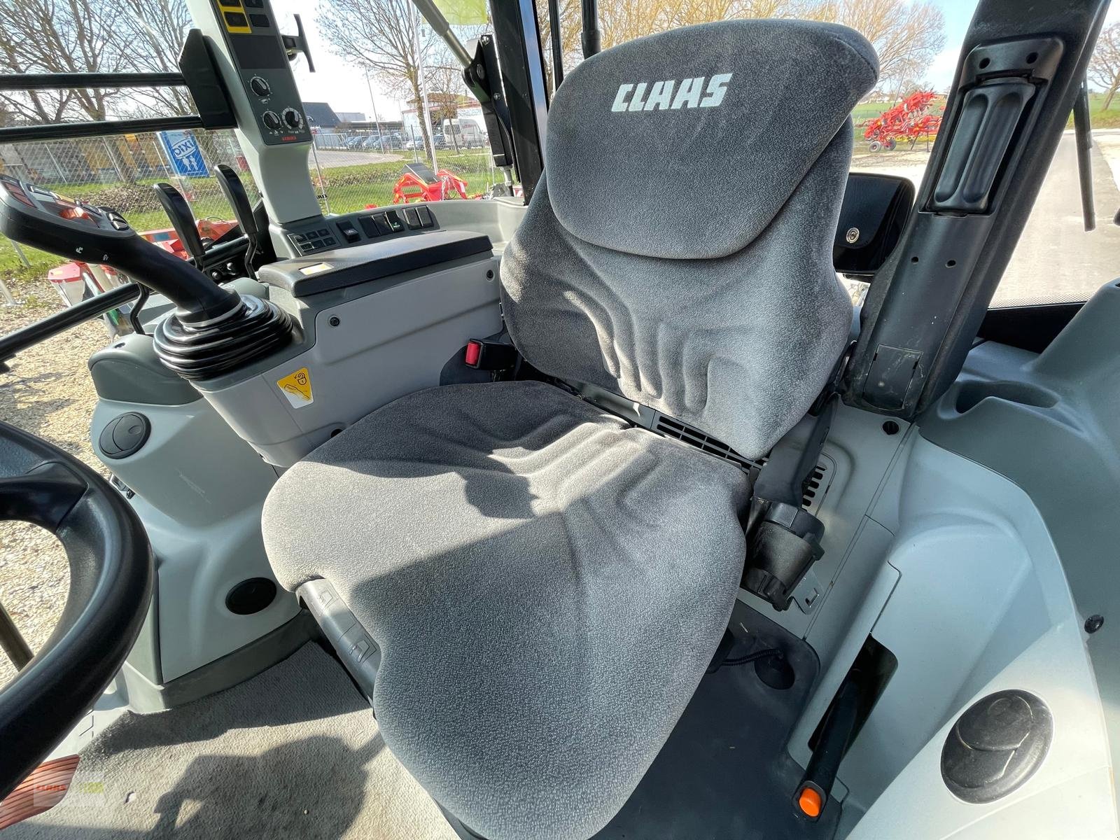 Traktor a típus CLAAS Arion 440 CIS Panoramic, Gebrauchtmaschine ekkor: Langenau (Kép 26)