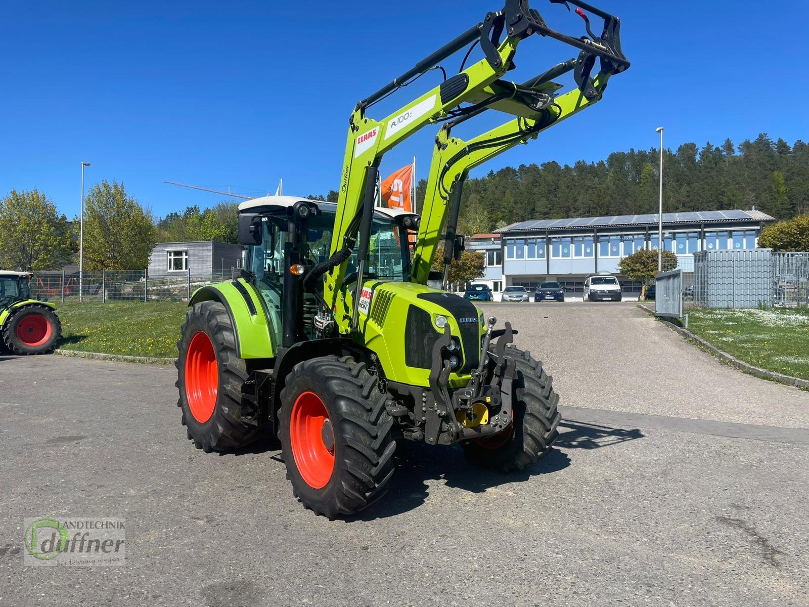 Traktor typu CLAAS Arion 440 CIS, Gebrauchtmaschine w Münsingen (Zdjęcie 1)